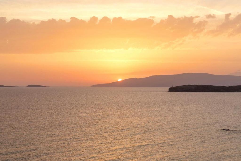 Aneroussa Beach Hotel Баці Екстер'єр фото