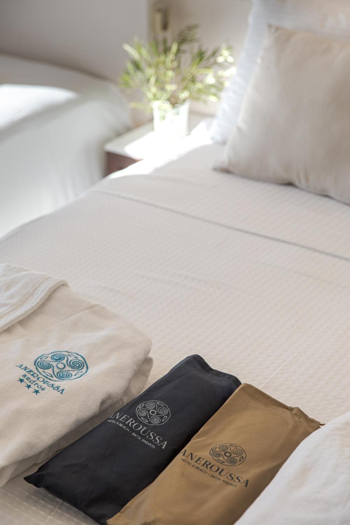 Aneroussa Beach Hotel Баці Екстер'єр фото